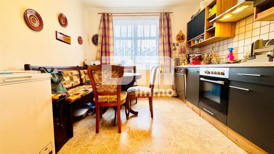 Modernisiertes Einfamilienhaus auf Traumgrundstück mit Wärmepumpe BJ 2025 + PV Anlage / Speicher - OG Küche / Einbauküche